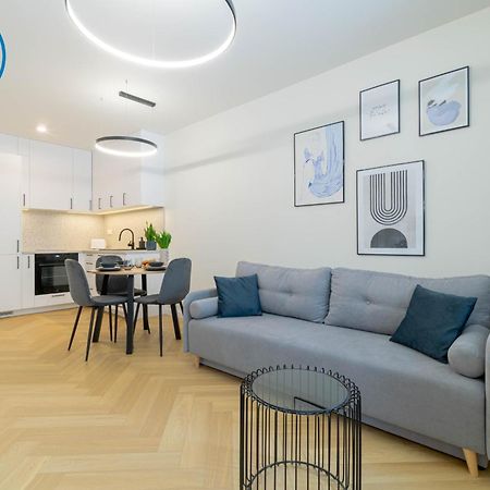 Blue Apartment Ceglana - Free Parking - Self Check-In Катовице Экстерьер фото