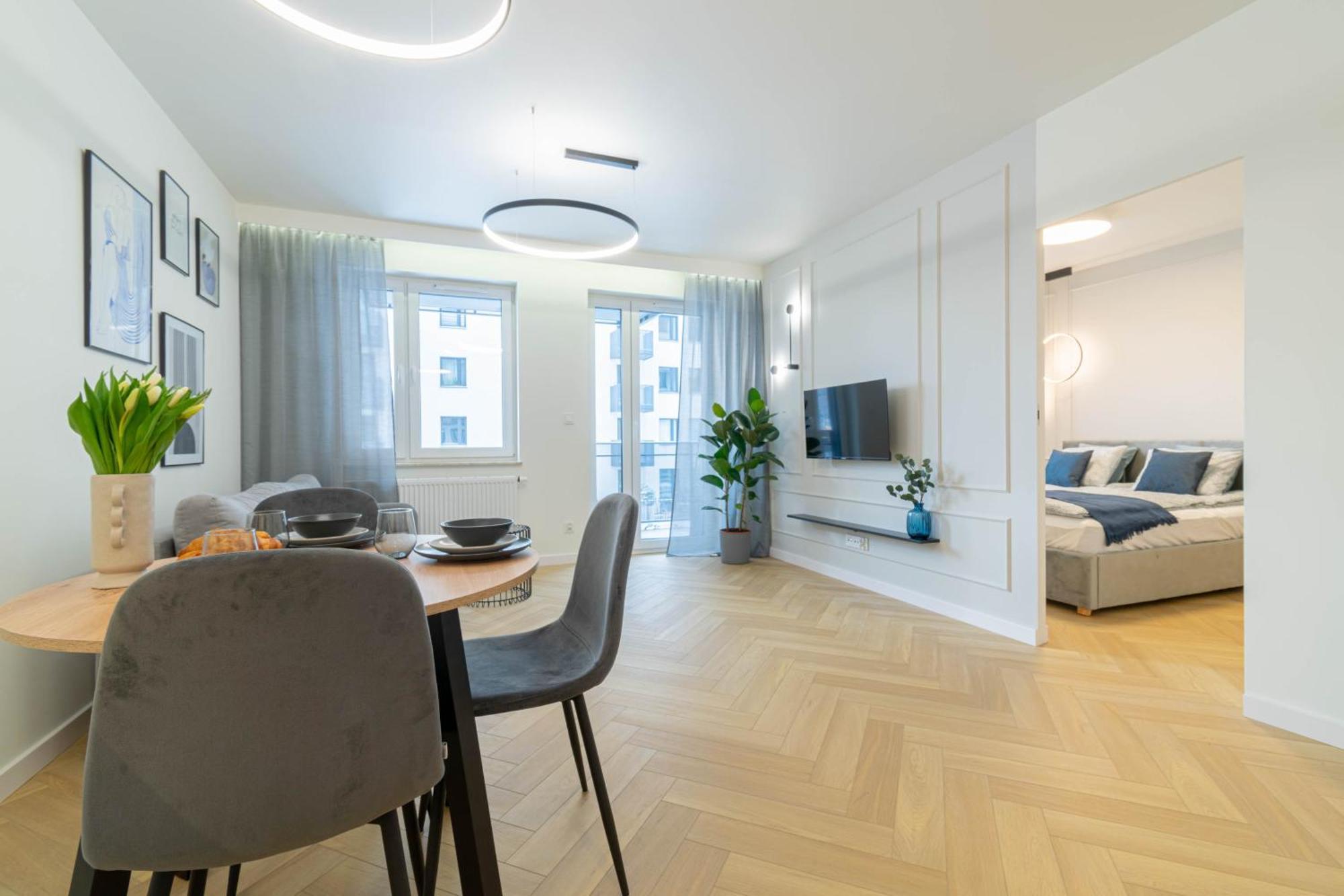 Blue Apartment Ceglana - Free Parking - Self Check-In Катовице Экстерьер фото